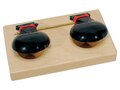 Castagnettes-op-houten-blok